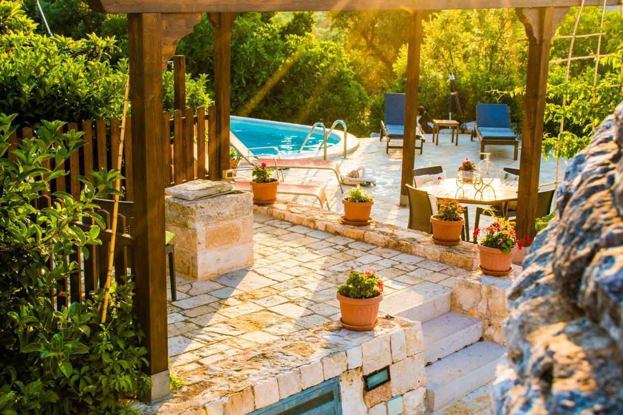Вилла Il Trullo Del Mirto Сельва-ди-Фазано Экстерьер фото